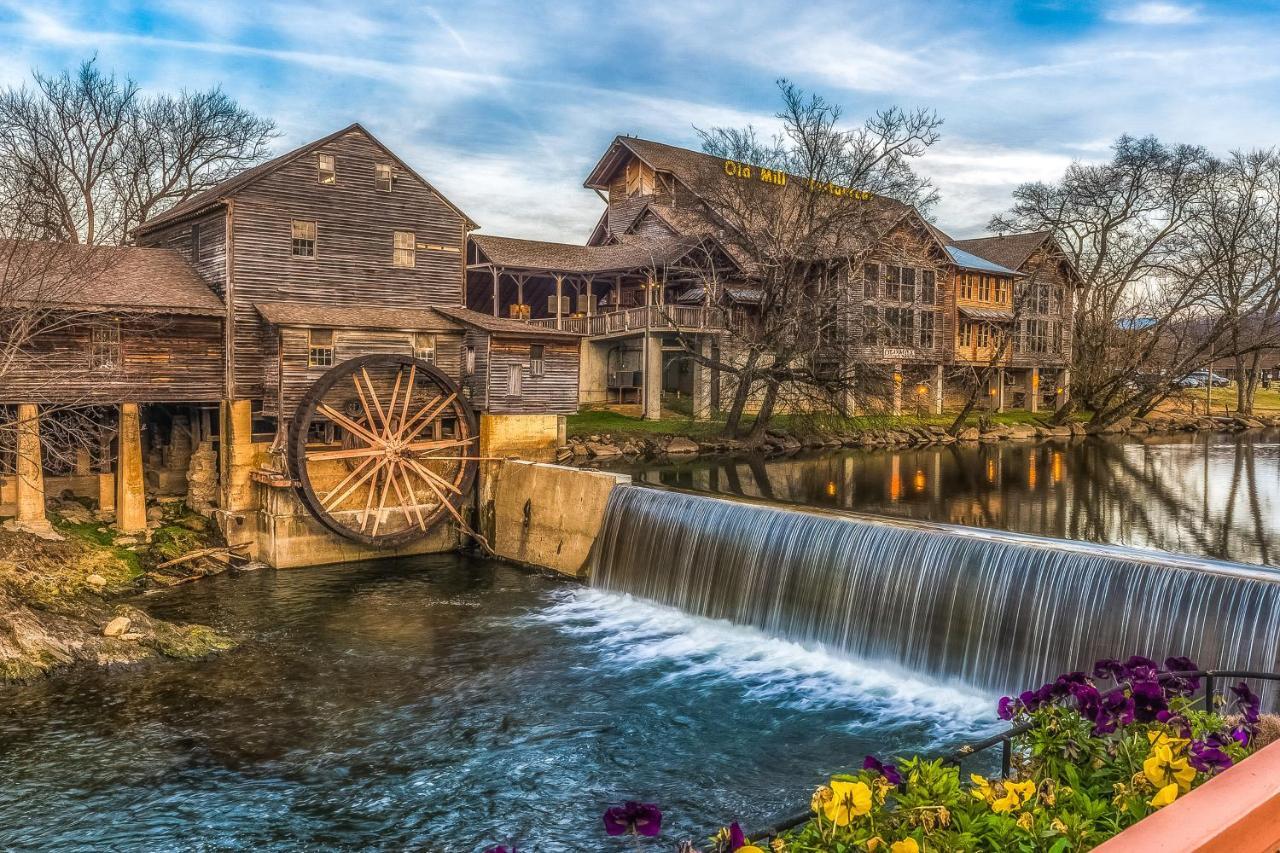 Almost Heaven Pigeon Forge Exterior photo